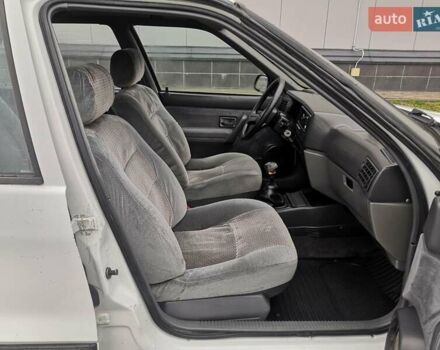 Білий Рено 19, об'ємом двигуна 1.8 л та пробігом 280 тис. км за 1200 $, фото 10 на Automoto.ua
