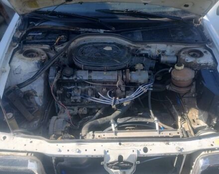 Белый Рено 19, объемом двигателя 1.7 л и пробегом 300 тыс. км за 1400 $, фото 4 на Automoto.ua