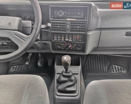 Білий Рено 19, об'ємом двигуна 1.8 л та пробігом 280 тис. км за 1200 $, фото 13 на Automoto.ua