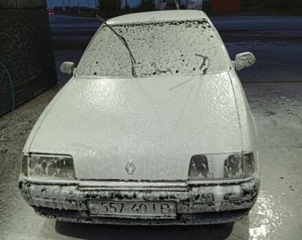 Белый Рено 19, объемом двигателя 0 л и пробегом 379 тыс. км за 1000 $, фото 12 на Automoto.ua