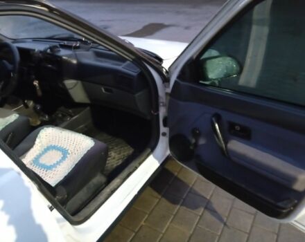 Белый Рено 19, объемом двигателя 0 л и пробегом 379 тыс. км за 1000 $, фото 8 на Automoto.ua