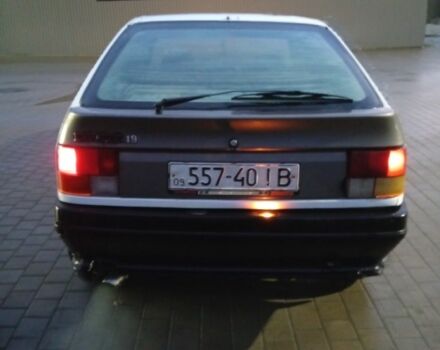 Белый Рено 19, объемом двигателя 0 л и пробегом 379 тыс. км за 1000 $, фото 3 на Automoto.ua