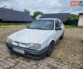 Белый Рено 19, объемом двигателя 1.87 л и пробегом 300 тыс. км за 1100 $, фото 1 на Automoto.ua
