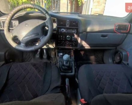 Рено 19 1995 в Кривом Роге на Automoto.ua Белый Рено 19, объемом двигателя 1.4 л и пробегом 92 тыс. км за 1400 $, фото 3 на Automoto.ua