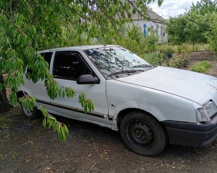 Білий Рено 19, об'ємом двигуна 0 л та пробігом 2 тис. км за 15000 $, фото 1 на Automoto.ua