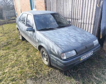 Білий Рено 19, об'ємом двигуна 1.4 л та пробігом 350 тис. км за 452 $, фото 1 на Automoto.ua