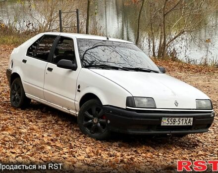 Білий Рено 19, об'ємом двигуна 1.7 л та пробігом 200 тис. км за 1450 $, фото 1 на Automoto.ua