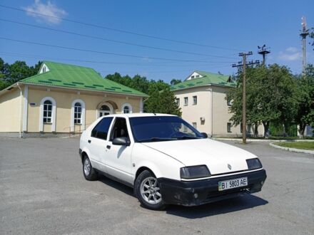 Рено 19 1990 в Полтаве на Automoto.ua Белый Рено 19, объемом двигателя 1.4 л и пробегом 347 тыс. км за 1088 $, фото 1 на Automoto.ua