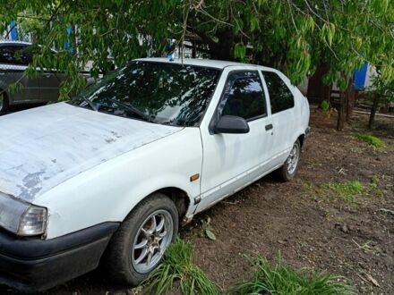 Белый Рено 19, объемом двигателя 0 л и пробегом 2 тыс. км за 291 $, фото 1 на Automoto.ua