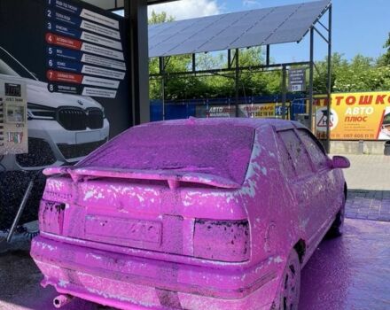 Белый Рено 19, объемом двигателя 1.7 л и пробегом 300 тыс. км за 1400 $, фото 1 на Automoto.ua