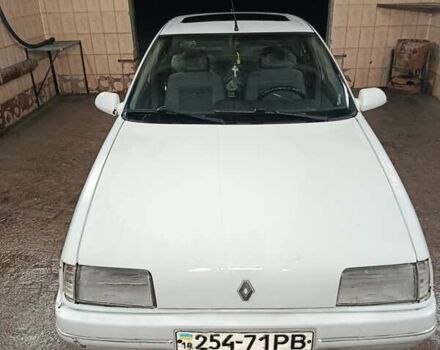 Белый Рено 19, объемом двигателя 1.4 л и пробегом 311 тыс. км за 800 $, фото 1 на Automoto.ua
