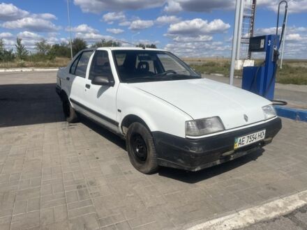 Білий Рено 19, об'ємом двигуна 1.4 л та пробігом 200 тис. км за 25000 $, фото 1 на Automoto.ua