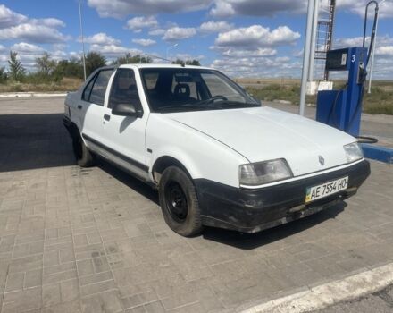 Білий Рено 19, об'ємом двигуна 1.4 л та пробігом 200 тис. км за 775 $, фото 1 на Automoto.ua