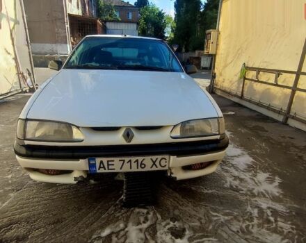 Белый Рено 19, объемом двигателя 1.4 л и пробегом 270 тыс. км за 999 $, фото 1 на Automoto.ua