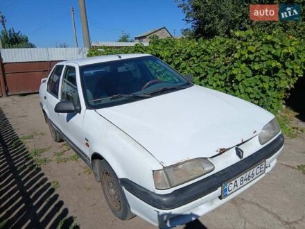 Рено 19 1995 у Рокитном на Automoto.ua Білий Рено 19, об'ємом двигуна 1.4 л та пробігом 333 тис. км за 700 $, фото 1 на Automoto.ua