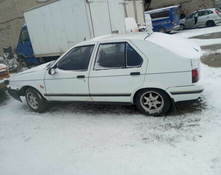 Белый Рено 19, объемом двигателя 1.6 л и пробегом 200 тыс. км за 437 $, фото 1 на Automoto.ua