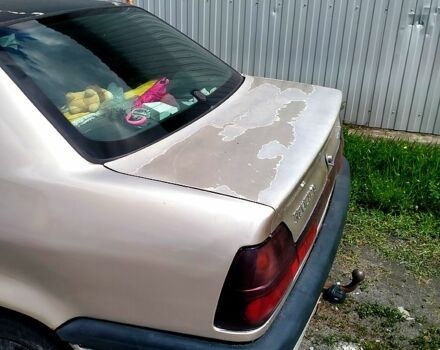 Бежевий Рено 19, об'ємом двигуна 1.4 л та пробігом 300 тис. км за 1350 $, фото 4 на Automoto.ua