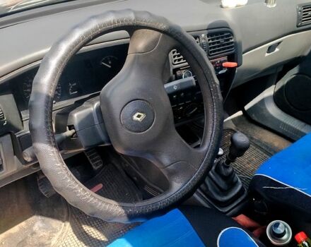 Бежевий Рено 19, об'ємом двигуна 1.4 л та пробігом 300 тис. км за 1350 $, фото 2 на Automoto.ua