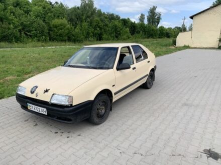 Рено 19 1990 в Хмельницком на Automoto.ua Бежевый Рено 19, объемом двигателя 0 л и пробегом 150 тыс. км за 650 $, фото 1 на Automoto.ua