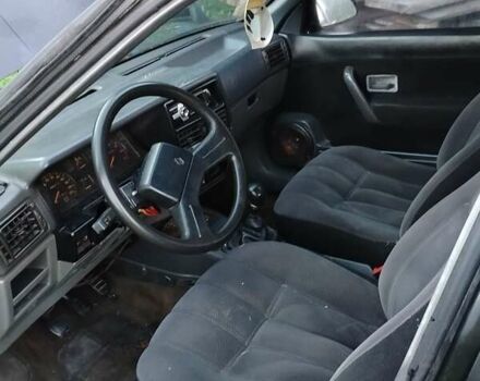 Черный Рено 19, объемом двигателя 1.7 л и пробегом 350 тыс. км за 550 $, фото 5 на Automoto.ua