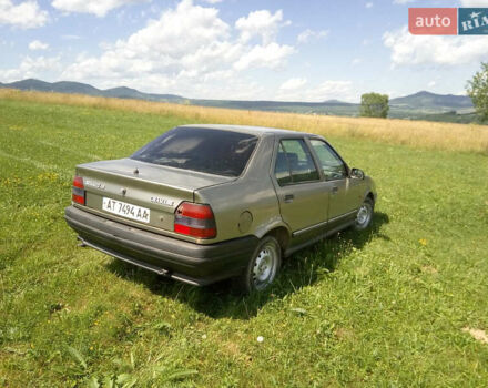 Черный Рено 19, объемом двигателя 1.7 л и пробегом 170 тыс. км за 750 $, фото 4 на Automoto.ua