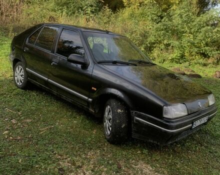 Рено 19 1990 в Тернополе на Automoto.ua Черный Рено 19, объемом двигателя 1.7 л и пробегом 377 тыс. км за 800 $, фото 2 на Automoto.ua