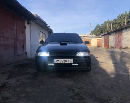 Чорний Рено 19, об'ємом двигуна 1.8 л та пробігом 197 тис. км за 1399 $, фото 1 на Automoto.ua