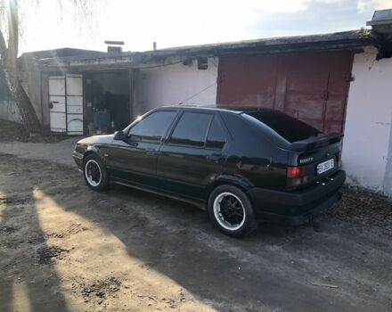 Чорний Рено 19, об'ємом двигуна 1.8 л та пробігом 197 тис. км за 1399 $, фото 6 на Automoto.ua