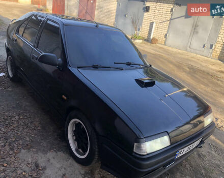 Чорний Рено 19, об'ємом двигуна 1.8 л та пробігом 197 тис. км за 1399 $, фото 5 на Automoto.ua