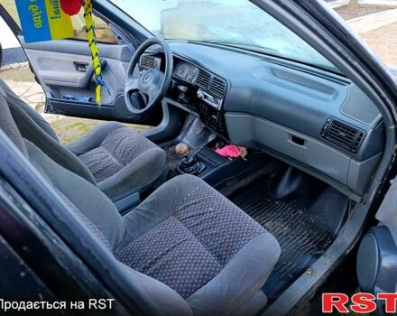 Черный Рено 19, объемом двигателя 1.7 л и пробегом 260 тыс. км за 1060 $, фото 6 на Automoto.ua