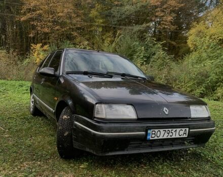 Чорний Рено 19, об'ємом двигуна 1.7 л та пробігом 391 тис. км за 602 $, фото 1 на Automoto.ua