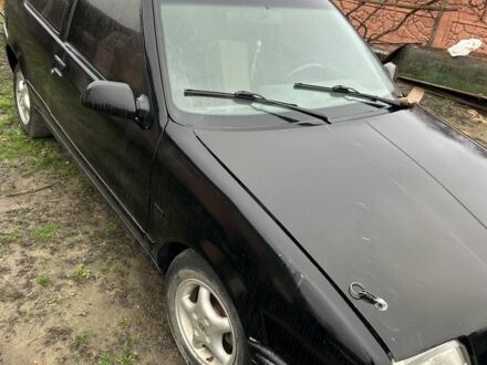 Чорний Рено 19, об'ємом двигуна 1.7 л та пробігом 325 тис. км за 994 $, фото 1 на Automoto.ua