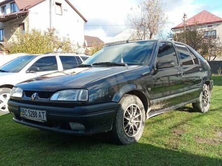 Чорний Рено 19, об'ємом двигуна 1.8 л та пробігом 375 тис. км за 2000 $, фото 1 на Automoto.ua