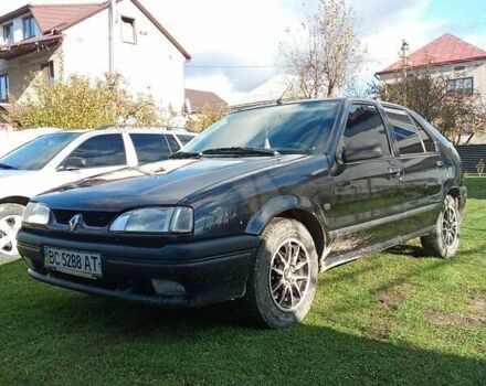 Черный Рено 19, объемом двигателя 1.8 л и пробегом 375 тыс. км за 2000 $, фото 1 на Automoto.ua