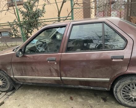 Коричневый Рено 19, объемом двигателя 1.4 л и пробегом 258 тыс. км за 800 $, фото 2 на Automoto.ua
