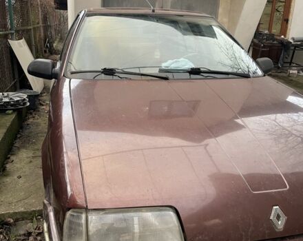 Коричневый Рено 19, объемом двигателя 1.4 л и пробегом 258 тыс. км за 800 $, фото 3 на Automoto.ua