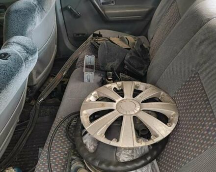 Красный Рено 19, объемом двигателя 1.39 л и пробегом 375 тыс. км за 649 $, фото 5 на Automoto.ua