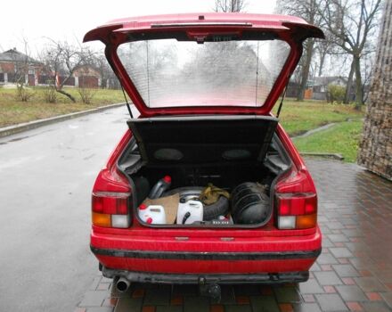 Красный Рено 19, объемом двигателя 1.7 л и пробегом 300 тыс. км за 650 $, фото 4 на Automoto.ua