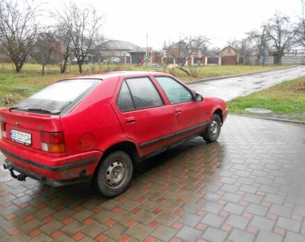 Красный Рено 19, объемом двигателя 1.7 л и пробегом 300 тыс. км за 650 $, фото 5 на Automoto.ua