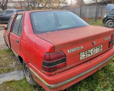 Красный Рено 19, объемом двигателя 7 л и пробегом 310 тыс. км за 381 $, фото 6 на Automoto.ua