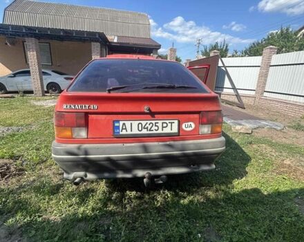 Красный Рено 19, объемом двигателя 1.7 л и пробегом 210 тыс. км за 950 $, фото 3 на Automoto.ua