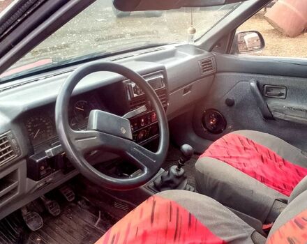 Красный Рено 19, объемом двигателя 1.4 л и пробегом 280 тыс. км за 750 $, фото 4 на Automoto.ua