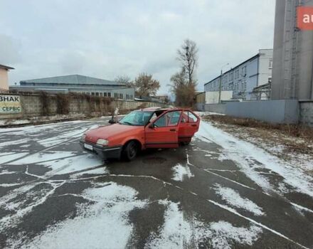 Красный Рено 19, объемом двигателя 1.4 л и пробегом 360 тыс. км за 2250 $, фото 4 на Automoto.ua