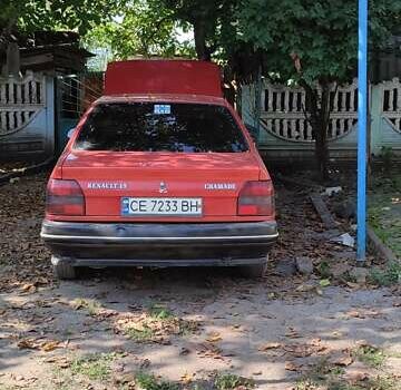 Красный Рено 19, объемом двигателя 1.9 л и пробегом 200 тыс. км за 1100 $, фото 2 на Automoto.ua