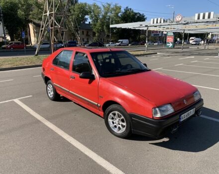 Красный Рено 19, объемом двигателя 1.8 л и пробегом 550 тыс. км за 1100 $, фото 2 на Automoto.ua