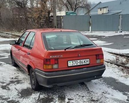 Красный Рено 19, объемом двигателя 1.4 л и пробегом 360 тыс. км за 2250 $, фото 8 на Automoto.ua