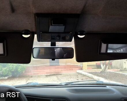 Красный Рено 19, объемом двигателя 1.8 л и пробегом 282 тыс. км за 850 $, фото 11 на Automoto.ua