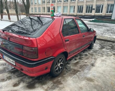 Красный Рено 19, объемом двигателя 1.8 л и пробегом 3 тыс. км за 2366 $, фото 1 на Automoto.ua