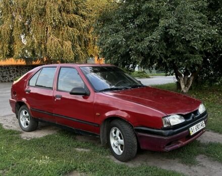 Червоний Рено 19, об'ємом двигуна 1.8 л та пробігом 400 тис. км за 1000 $, фото 5 на Automoto.ua