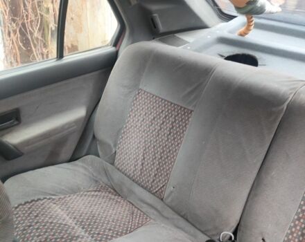 Червоний Рено 19, об'ємом двигуна 1.7 л та пробігом 333 тис. км за 950 $, фото 4 на Automoto.ua